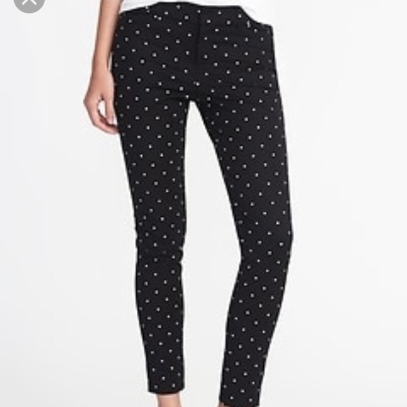 Old Navy Pants - Old Navy Pixie Pants